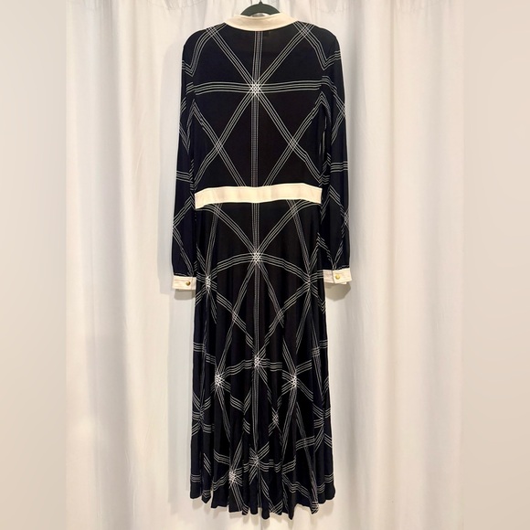 Tory Burch Anja Dress Women’s Medium Black Midi Silk Buttons Old Money Modest - Picture 11 of 11